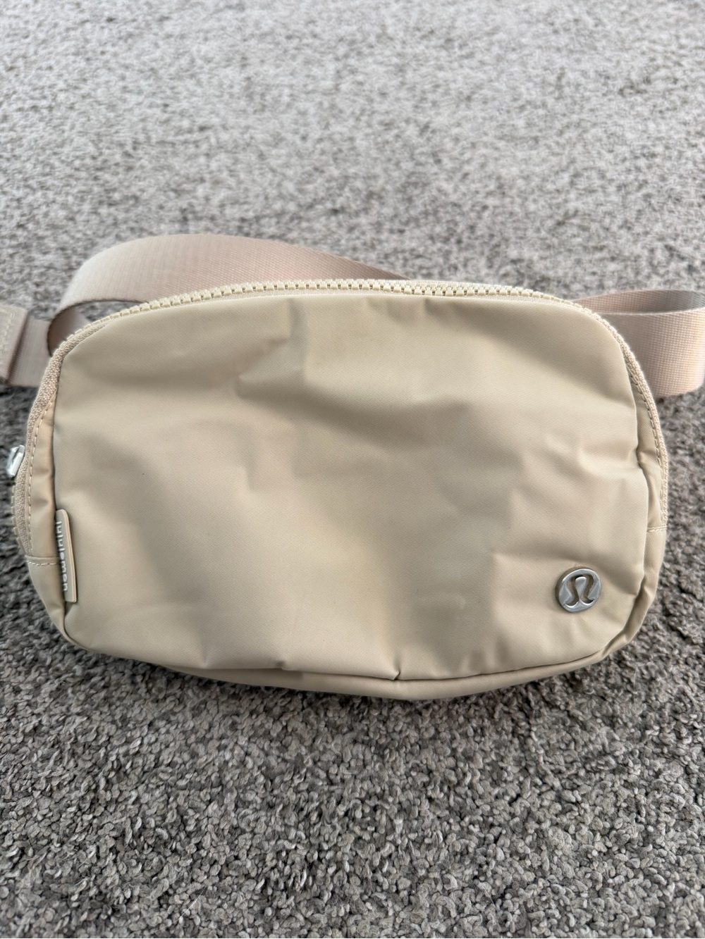 Lululemon Everywhere Belt Bag